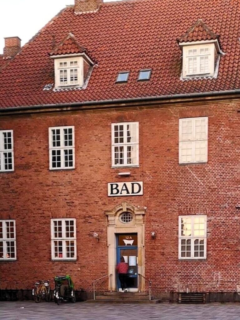 Sjællandsgade Bad entrance - cheap and best sauna in Copenhagen