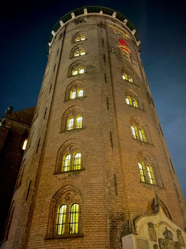 Round tower Copenhagen at night