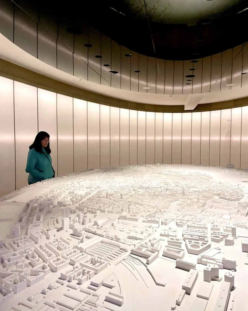 Agalya looking at the city miniature at the Museum of Copenhagen