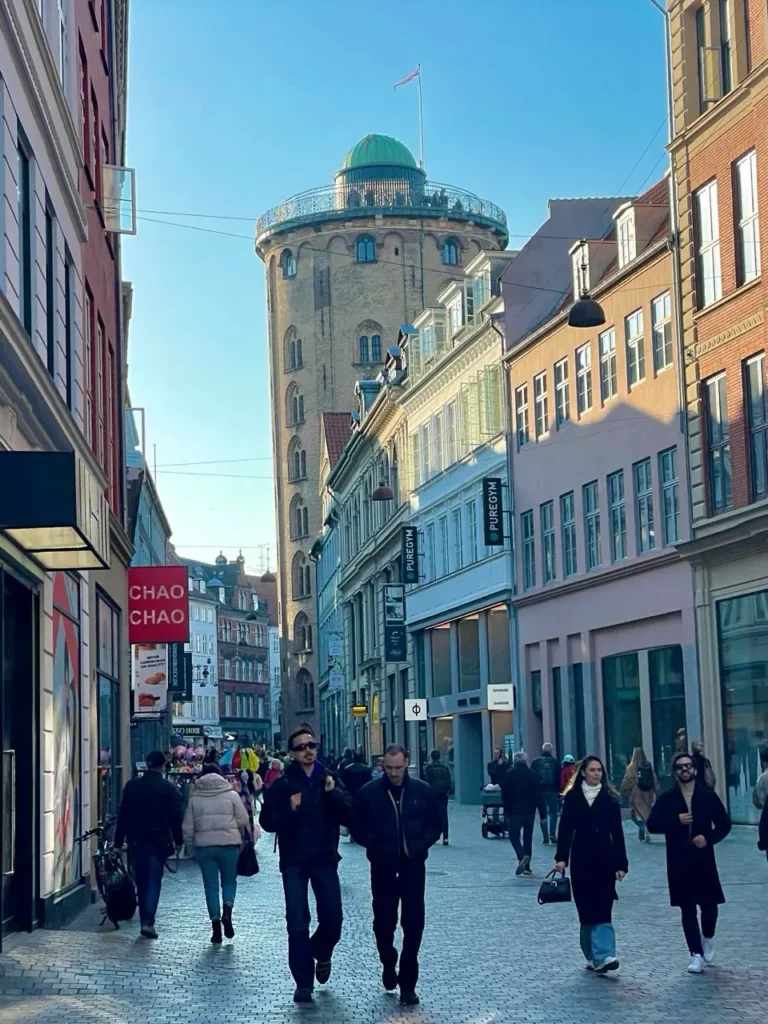 Round tower seen from the walking street