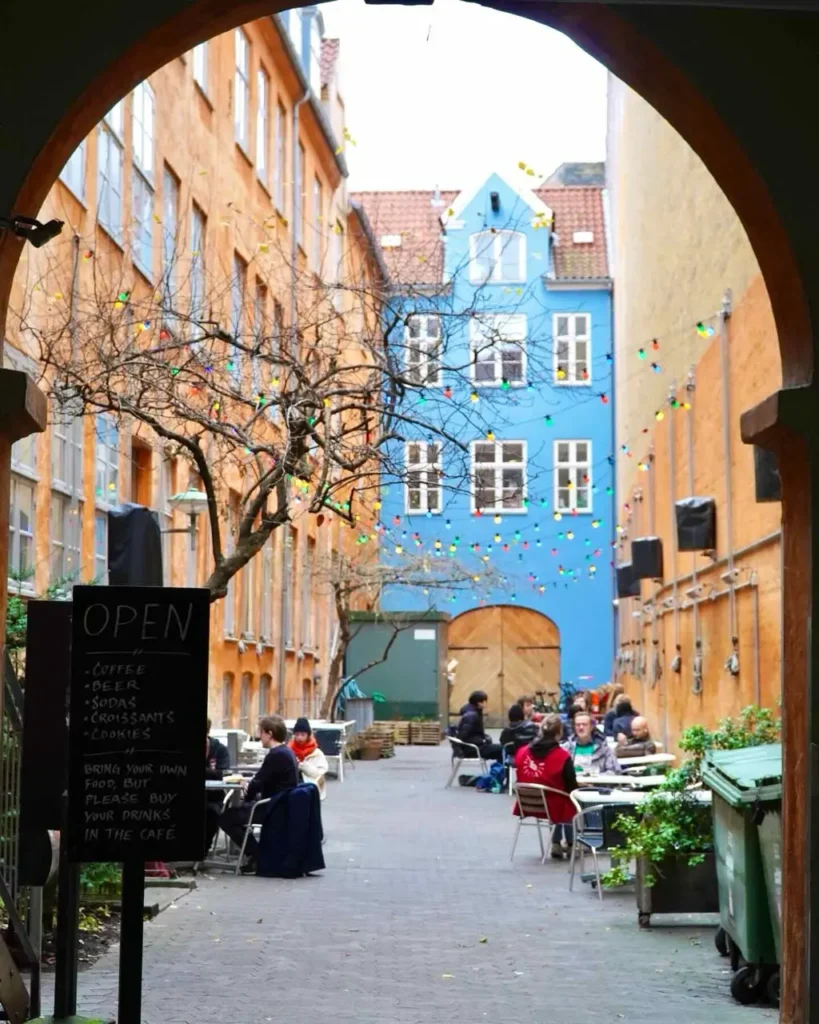 Studenterhuset cafe courtyard
